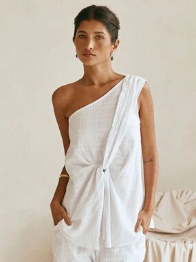 Asymmetric One-Shoulder Wide-Leg Jumpsuit in White